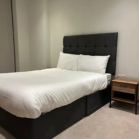 High-end 2-bed Retreat - Ao Arena & Victoria Stn Manchester