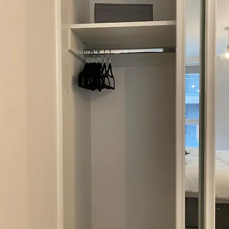 Luxury 2 Bed 3 Bathroom With Balcony, Middlewood Plaza Salford Manchester