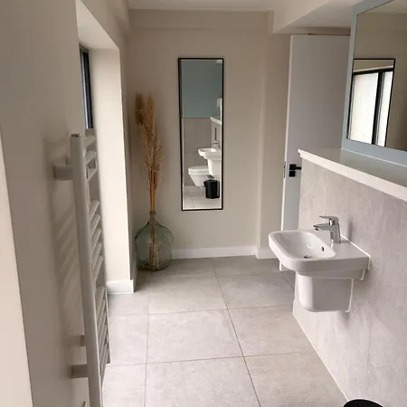 Aura Luxury Penthouse - 3br Penthouse * Manchester
