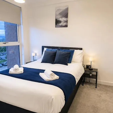 Modern 2 Bedroom In Greater Апартаменты