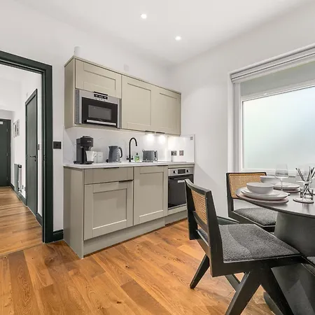 شقة Spacious 2br I Workspace I Duplex I Centre
