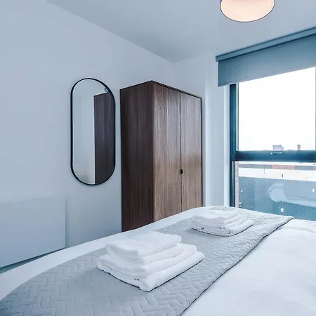 Stylish 2br In Centre