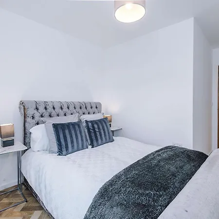 Διαμέρισμα Modern 2br Parking For 2 Walk To Co-op Live *