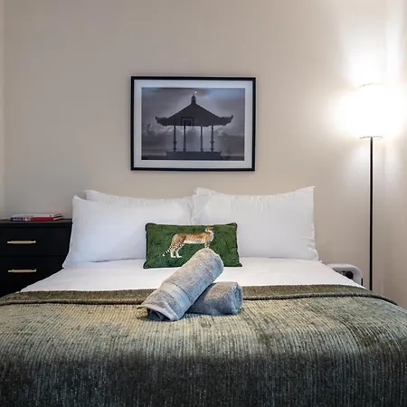Chic Near Old Trafford & Exchange Quay Tram דירה מנצ'סטר