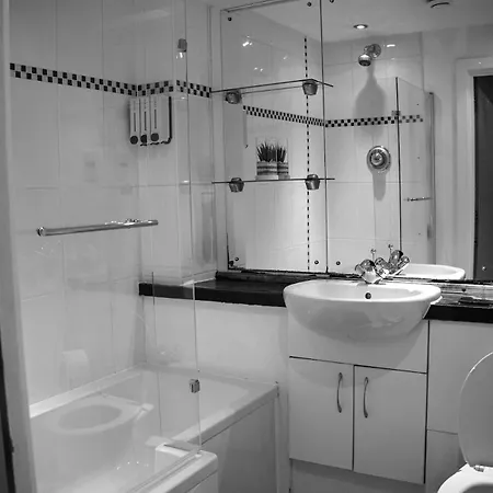 Διαμέρισμα Stylish 2br In Manchester's Heart *