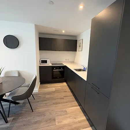 Modern 2bd 2 Bathroom Close To Centre Manchester