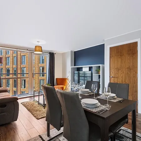Luxury 2 Bdr 2 Ba Modern With Parking Manchester