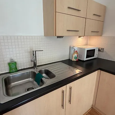 아파트 Didsbury 2-bed With Free Parking & 2 Balconies