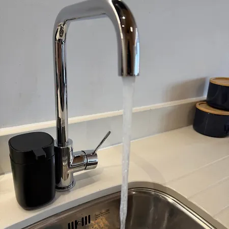 2 Bedroom 2 Bathrooms - Modern - Old Trafford - City Centre - Rooftop Access Daire Manchester