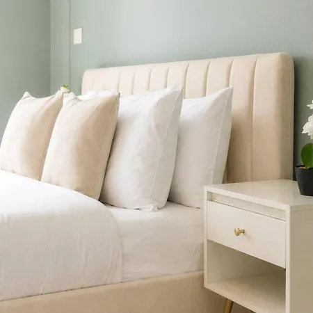 Stylish 1 Bed Sleeps 3 - Old Trafford - Centre Tram Access 맨체스터