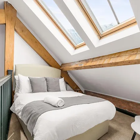 شقة Spacious 2br I Workspace I Duplex I Centre *