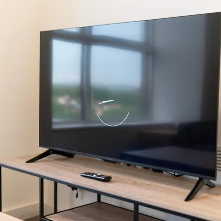 Διαμέρισμα Contemporary 2 Bedroom In *