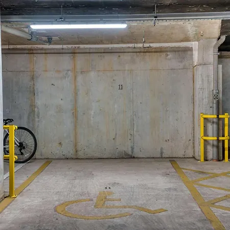 Trafford Garden Place With Free Car Park Daire *