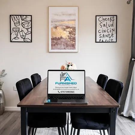 Lokfu Lt By Furnished Free Parking Cctv Long Discounts 4 Beds * מנצ'סטר