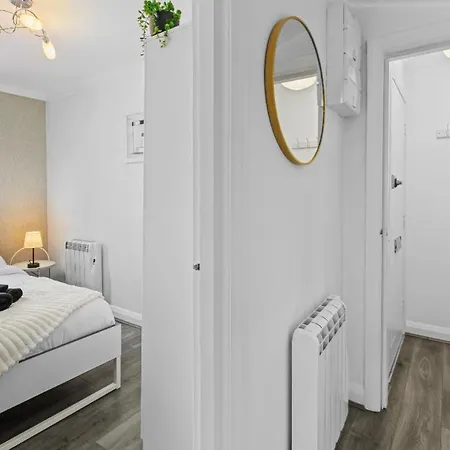 Prime Location Pad Free Parking Ps4 Wifi Tourists Daire