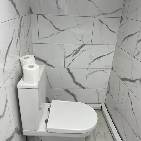 Apartmán Daddy - Near Stockport Road And Longsight Market