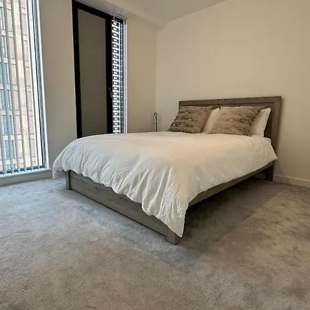 Cozy 2br In Mcr Διαμέρισμα