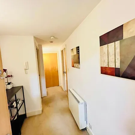 Bright Cozy Walk To Deansgate By Cozystays Daire Manchester