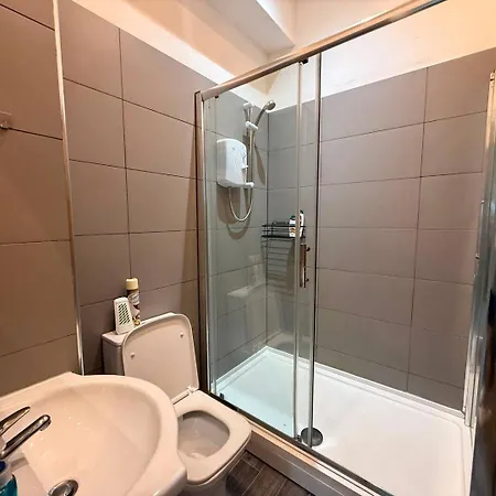Casa Cove 2br W Parking - 5 Min To Hospital 아파트 맨체스터