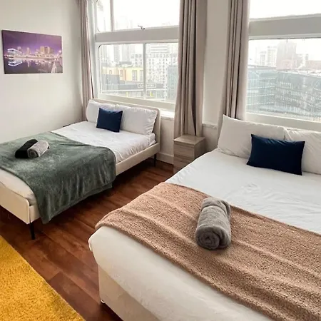 Sleeps 6 With Air Conditioning