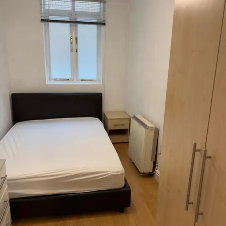 Appartement 2 Bed Large M1 Area *