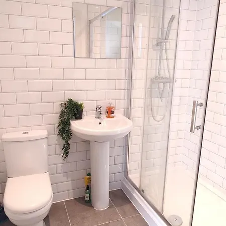 Daire Bee Kinetic - Modern Penthouse Duplex Wifi Netflix With Paid Parking Manchester