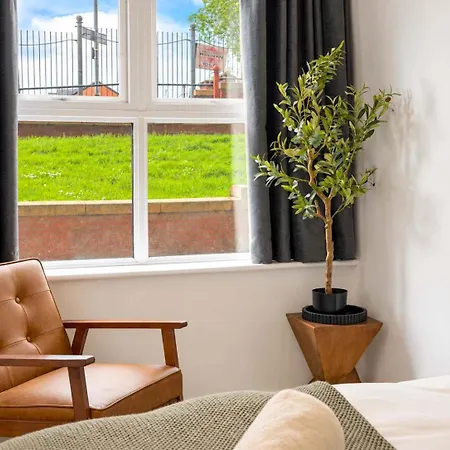 Sleeps 6 - 2br - Free Parking - 아파트