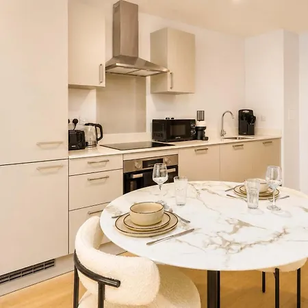 Luxury 1-apt Old Trafford King Bed Manchester