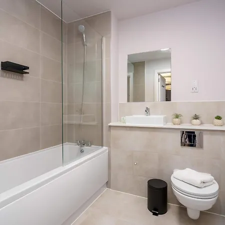 Apartmán Luxury Views 10th Floor 2 Bed *