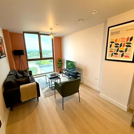 Brand New 1br With Balcony Near Old Trafford 맨체스터