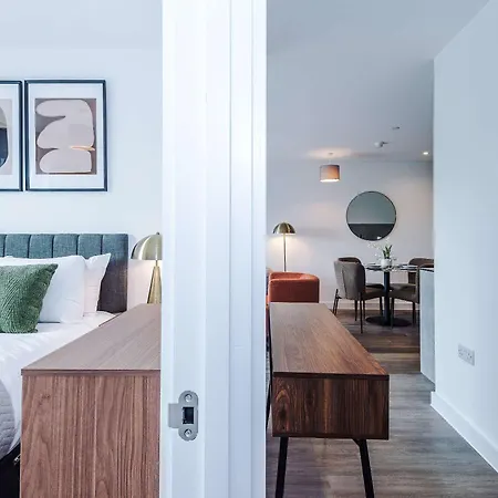 Stylish 2br In Centre Daire Manchester