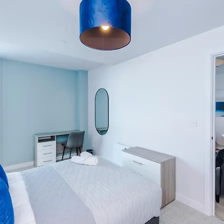 1bdr Open Plan With Full Kitchen Appartement *