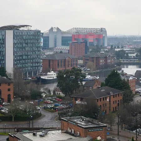 Quayside At The Gateway