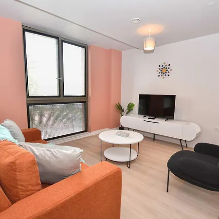 Modern & Bright 2 Bed Nr Old Trafford * Manchester