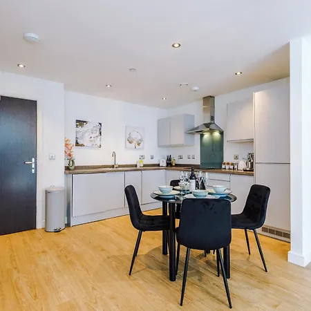 Appartement Stylish And Spacious 2bdr Flat *