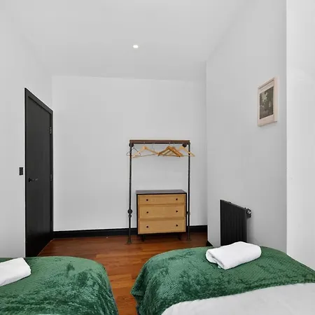 Centre,pool Table,gym,victoria *