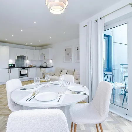 Sportcity 2br Sleeps 6 *