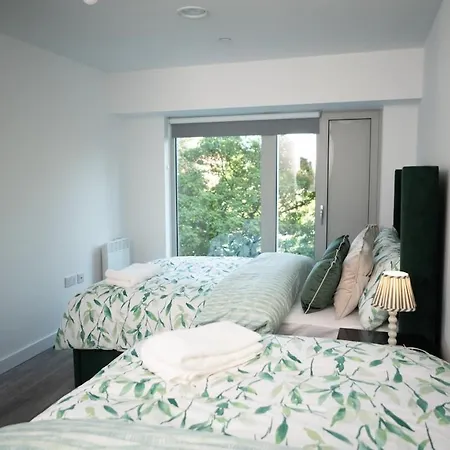 Beautifully Designed 1 Bedroom
