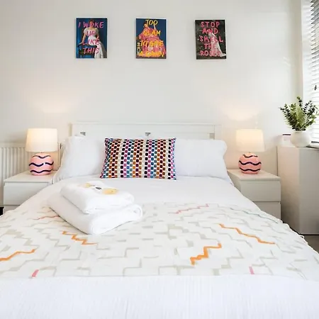 Апартаменты Stylish Didsbury - Walk To Train Station Манчестер