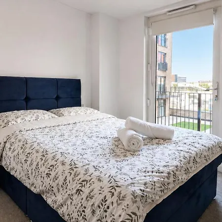Daire Luxury 2 Bed Duplex In Town Centre