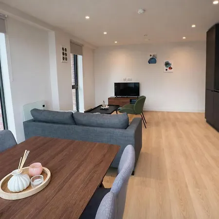 아파트 Industrial Luxe 2br Designer Flat Near Victoria *