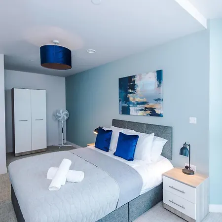 Appartement 1bdr Open Plan With Full Kitchen *