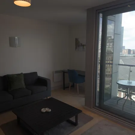 Premium 2 Bed In The Heart Of Center Манчестер