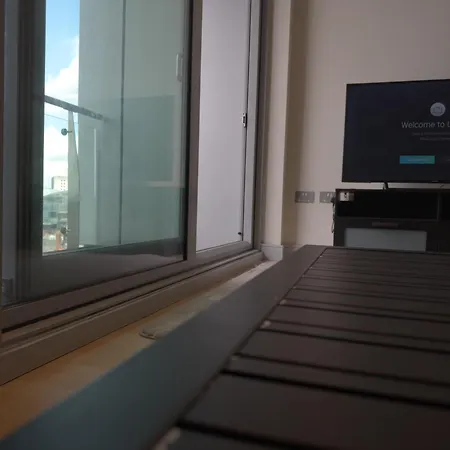 Premium 2 Bed In The Heart Of Center Манчестер