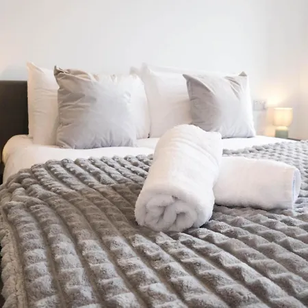 Waterfront Luxury 2br Flat Salford Διαμέρισμα *