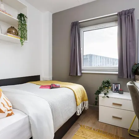 Daire For Students Only New Medlock House In