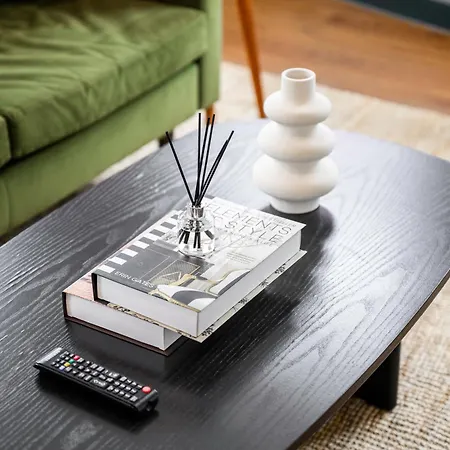 Modern 2br I Workspace I Centre I 3 Beds شقة *