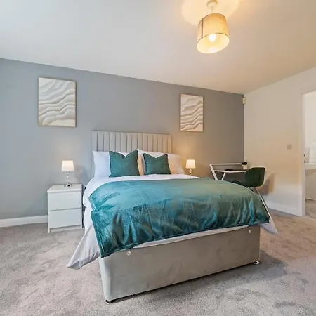 Luxury 2 Bed Open Plan In Wythenshawe Μάντσεστερ