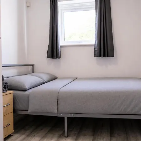 Διαμέρισμα Bright Luxury Modern 3 Bed, 2 Bedroom - Secure Parking - Close To Centre And Old Trafford Μάντσεστερ