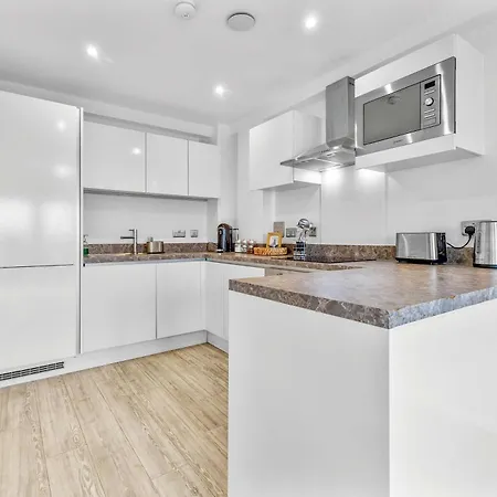 Apartmán Modern 2br With Balcony Near Centre Manchester